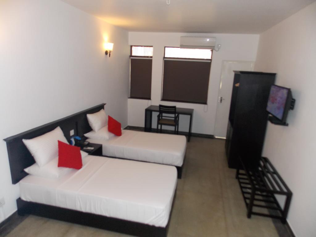 Casons B&B Colombo Exterior photo